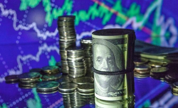 Леонид Крутаков: Россия живет «на одну зарплату» — и это неправильно