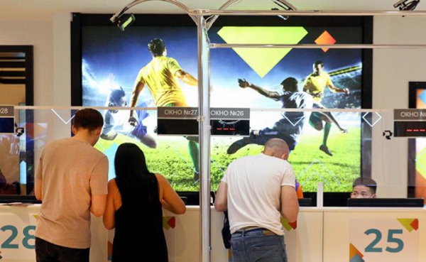 «На фронт можно, на стадион нельзя»? К министру Дегтяреву есть серьезный вопрос от бойцов из зоны СВО «На фронт можно, на стадион нельзя»? К министру Дегтяреву есть серьезный вопрос от бойцов из зоны СВО