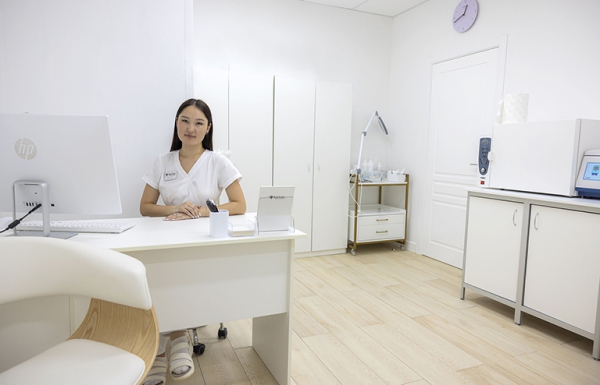 Почему полезно делать лазерную эпиляцию при гормональном дисбалансе и гирсутизме Почему полезно делать лазерную эпиляцию при гормональном дисбалансе и гирсутизме