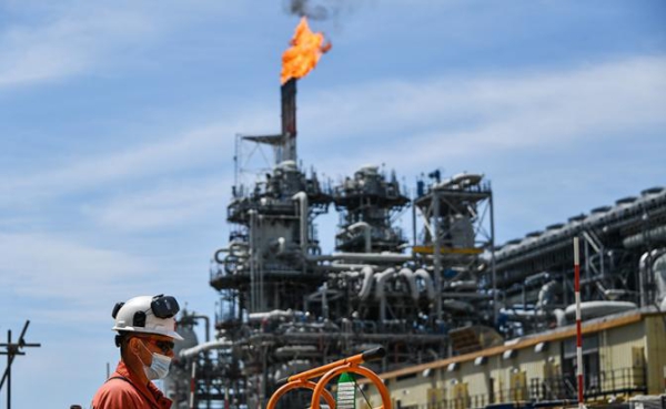 Рекорды не радуют, но есть надежда на «белую нефть»: Санкции превратили российский газ в «бюджетный» товар Рекорды не радуют, но есть надежда на «белую нефть»: Санкции превратили российский газ в «бюджетный» товар