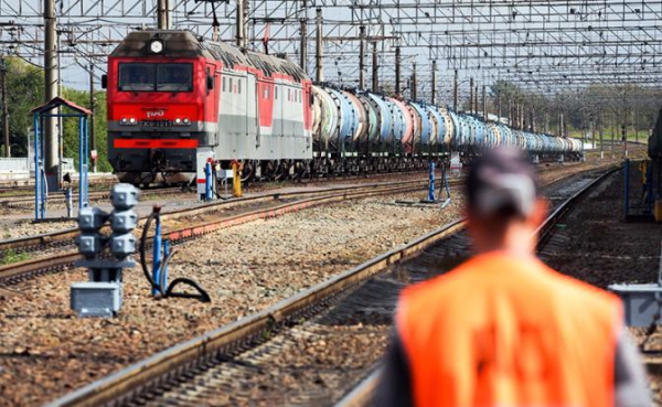 Российская «железка» умчалась не туда: РЖД накопила сумасшедшие долги. Оплатят пассажиры? Российская «железка» умчалась не туда: РЖД накопила сумасшедшие долги. Оплатят пассажиры?