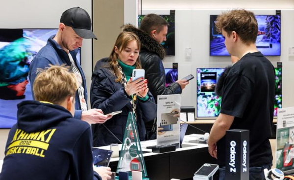 «В цену на электронику уже заложена хорошая маржа. Кто будет покупать, если ее еще взвинтить?» «В цену на электронику уже заложена хорошая маржа. Кто будет покупать, если ее еще взвинтить?»